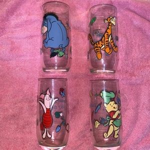 VTG Winnie the Pooh Collectible cups Set of 4